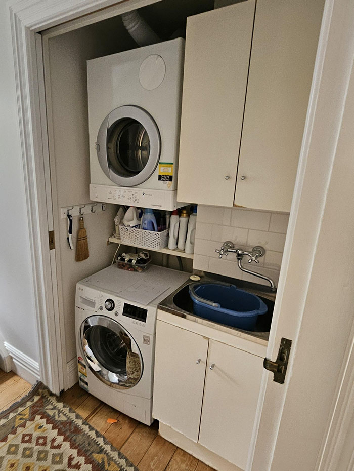 small laundry in Devonport with woodgrains